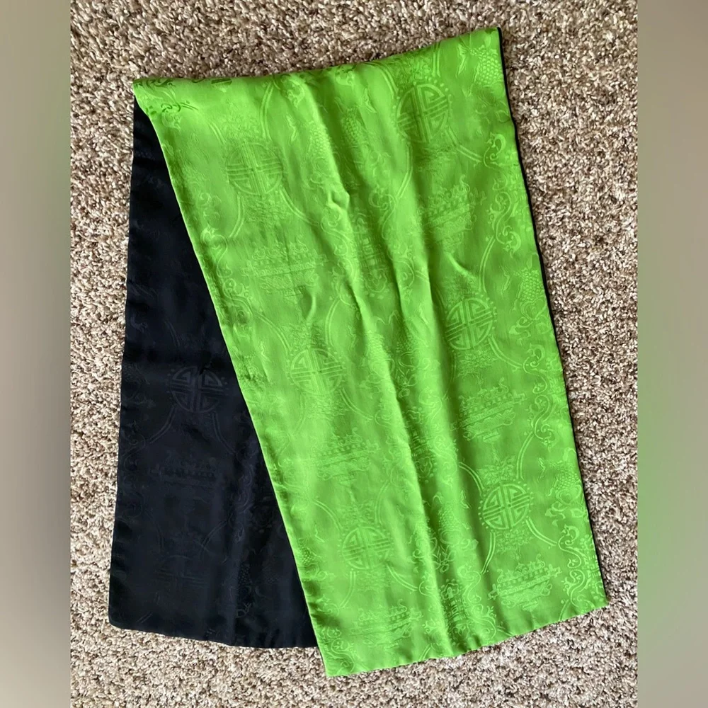 Trends JACQUARD Reversible pure Silk long Scarf green black Two Tone Unisex